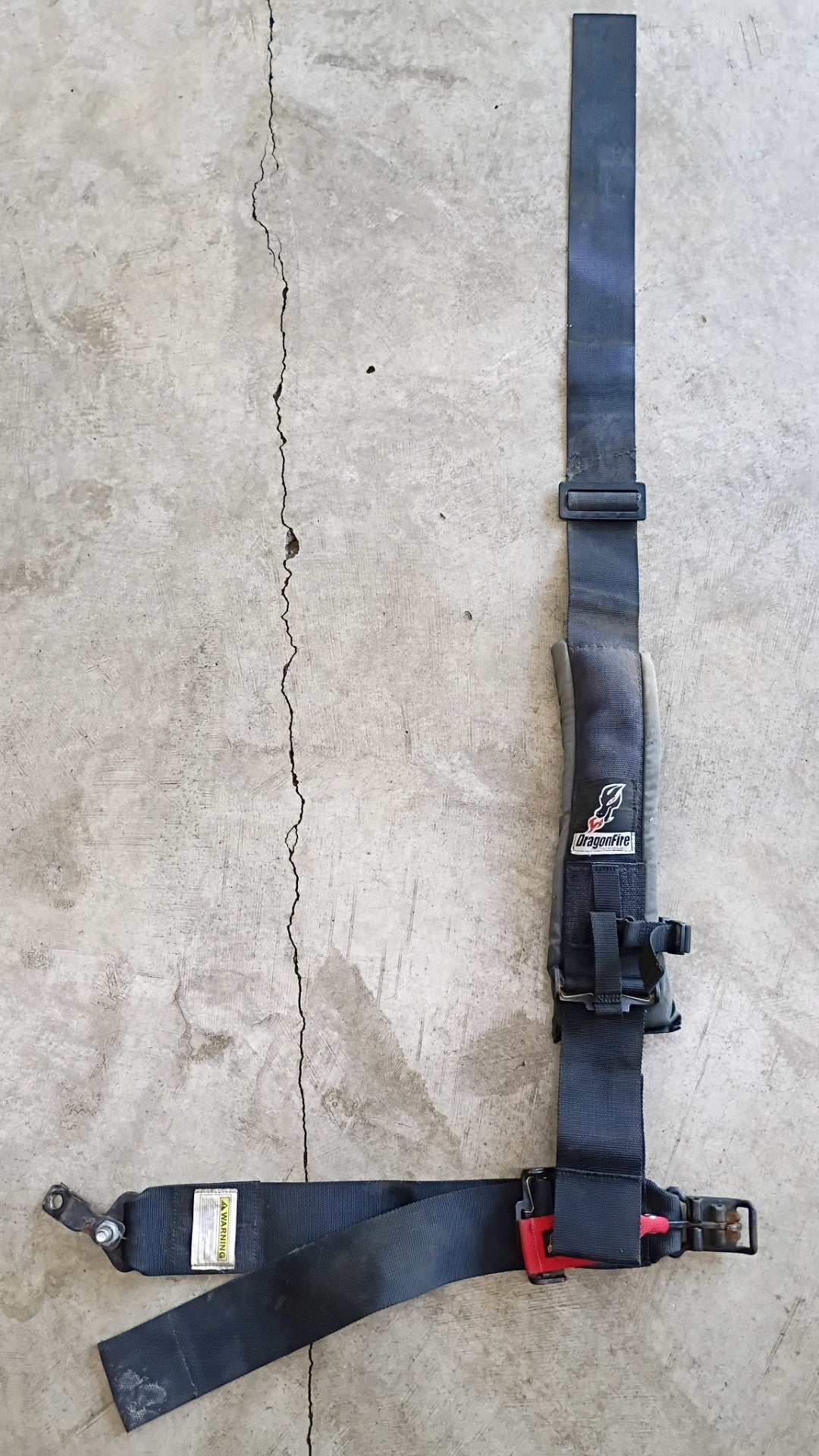 Used DragonFire 3-Inch Padded 4-Point H-Style Harness Pair - Black